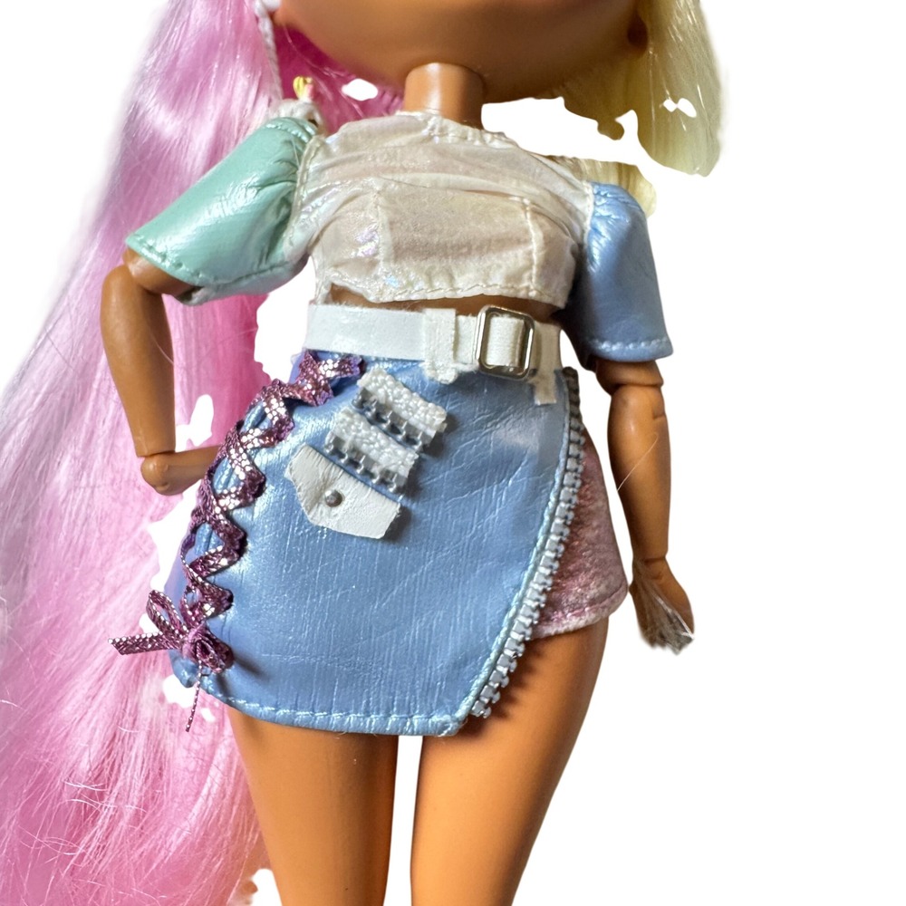 LOL Surprise OMG Candylicious Doll Series 2 MGA Entertainment Pastel Hair Outfit - Picture 3 of 5